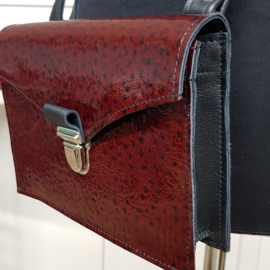 Crossbody Model Loesje Rood lakleer en zwart leer