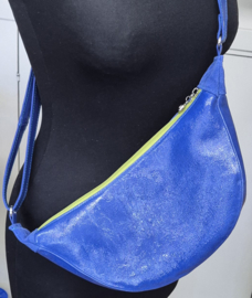 Crossbody Model Toos Felblauw lakleer
