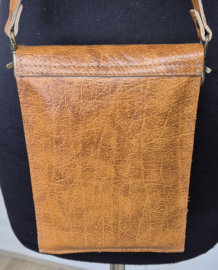 Telefoontasje L cognac buffelleer
