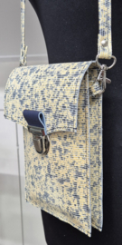 Telefoontasje L geel/blauw print leer