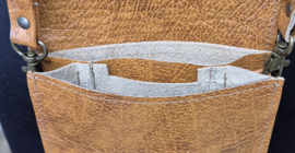 Telefoontasje L cognac buffelleer