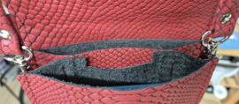 Telefoontasje L mat rood slangenprint