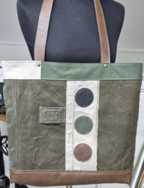 Plunje/ Post shopper met Engelse Toy & Boston terrier