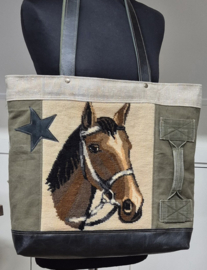 Plunje/ Post shopper met paardenhoofd (2)
