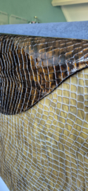 Glossy bruinbrons reptielprint