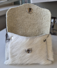 Harig bruin/wit 02