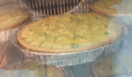 Quiche met verse zalm, Hollandse garnaaltjes en dilleroom