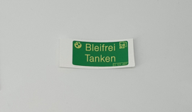 S28. Bleifrei Tanken green