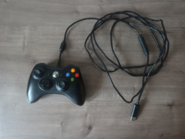 Broken Xbox 360 controller (broken cable), color black