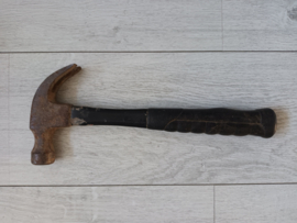 Claw hammer with rubber grip (33 cm total)