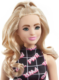 Pop met Girl Power outfit 28 cm Barbie Fashionistas nieuw