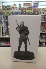 Geralt of Rivia Heart of Stone Statue 24cm the witcher sealed