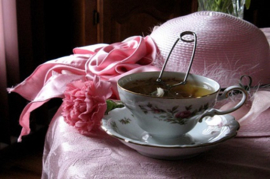 Coconut Leafs in White Tea