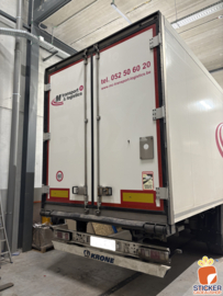 🚛✨ Een project om trots op te zijn!✨🚛  👉Voor MC Transport uit Dendermonde verzorgden wij van www.sticker-cadeaushop.be de volledige aanpak van 8 trailers