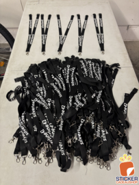 Van Dendermonde naar Oostenrijk!  Met trots mochten wij voor Silverline42 uit Oostenrijk maar liefst 200 gepersonaliseerde Lanyards produceren.