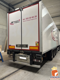 🚛✨ Een project om trots op te zijn!✨🚛  👉Voor MC Transport uit Dendermonde verzorgden wij van www.sticker-cadeaushop.be de volledige aanpak van 8 trailers