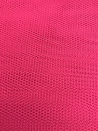 Tule  140 breed € 2,50 per meter  fuchsia