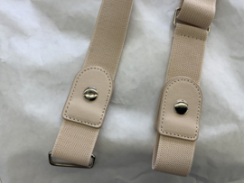 Elastische riem beige zonder gesp  € 8,00
