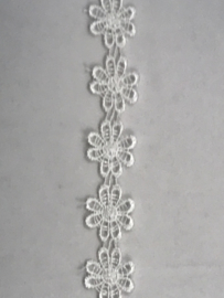 bloemenband  €  2,95 per meter ecru