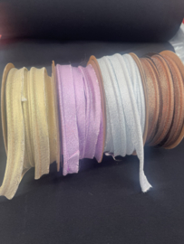 paspelband lurex  15 mm   €2,95 per meter  wit . 10 mm