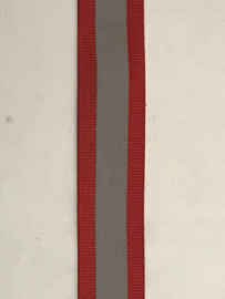 Reflecterend band met rood  25 mm € 2,75