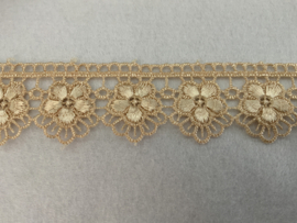 kant   Beige met grove bloem  € 3,50   per meter