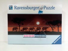 Ravensburger Panorama Puzzel - Olifanten op de Savanne - 1000 Stukjes