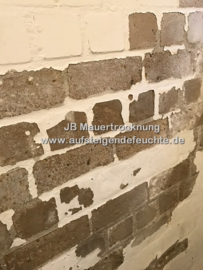 Farbe blättert ab