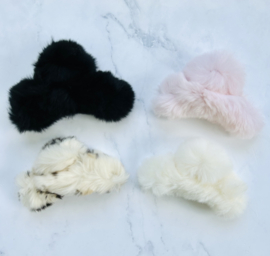 Fluffy Clawclip Black