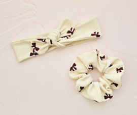 Burgundy Bow