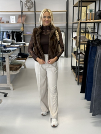 Glilet Brown
