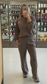 Set Brown