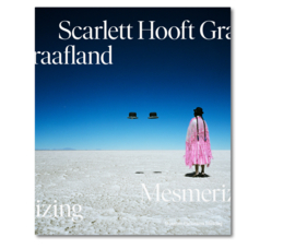Publicatie Scarlett Hooft Graafland. Mesmerizing
