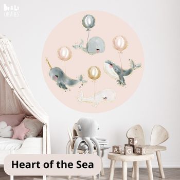 Muurcirkel op een kinderkamer met zeedieren en ballonnen