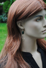 Oorbellen met agaat en ringen