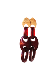 Oorbellen resin bordeauxrood en oorsteker