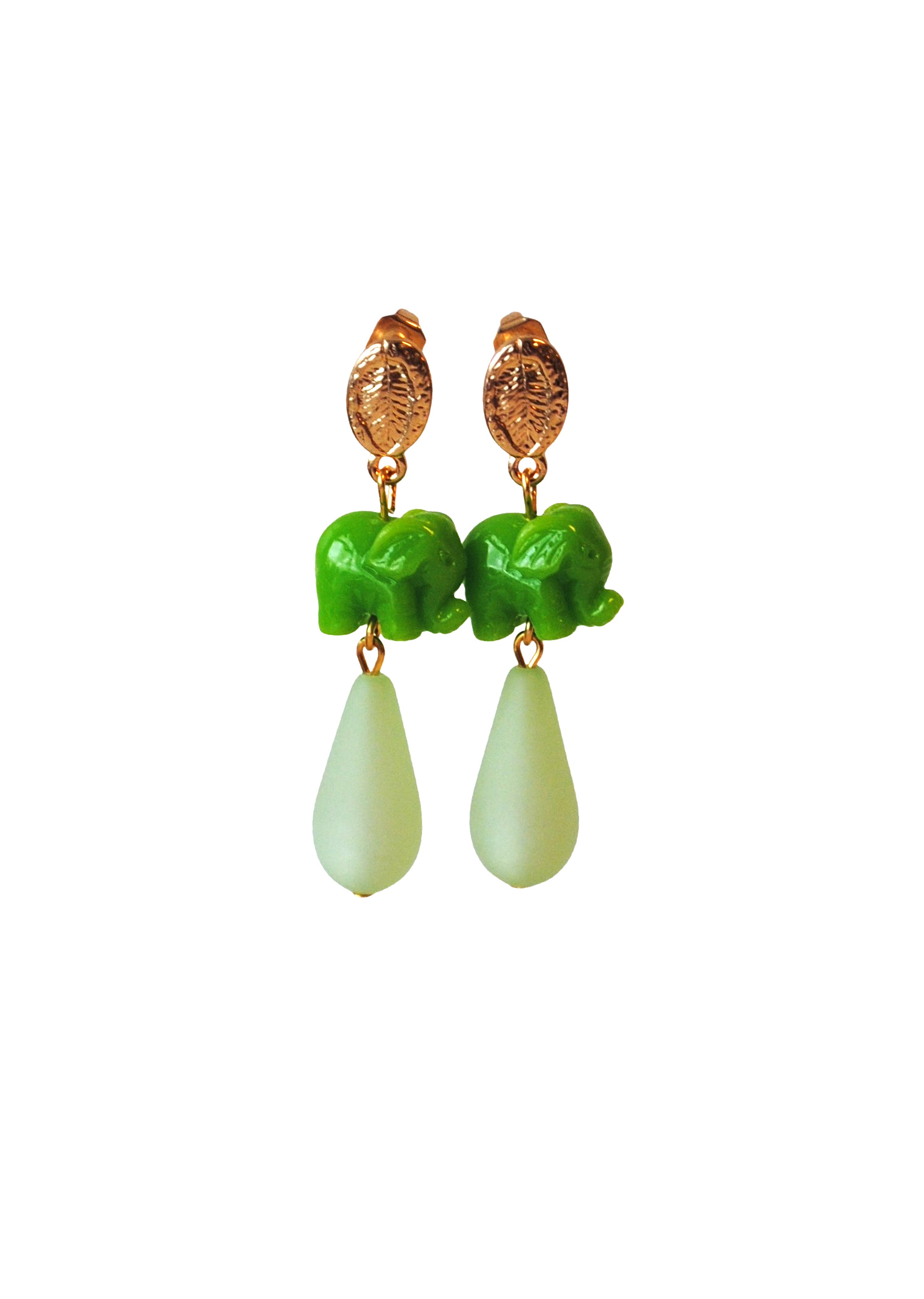 Oorbellen met groen olifantje en druppel resin