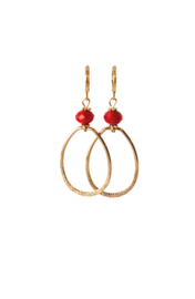 Oorbellen met crystal rood en hanger 24K goldplated