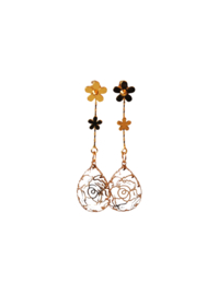 Oorbellen met bloemetjes 18K goldplated en hanger crystal met bloem
