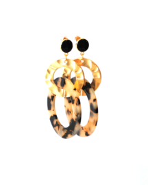 Oorbellen leopard print creme/black, oorsteker zwart en ring goud