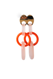 Oorbellen roze/oranje en oorsteker goldplated