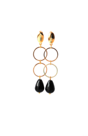 Oorbellen 2 ringen goldplated of rhodium (zilverkleur) en onyx