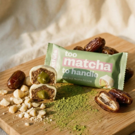 Treatfuls witte chocoladereep met matchavulling
