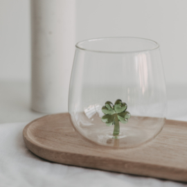 Drinkglas met klavertjevier figuur