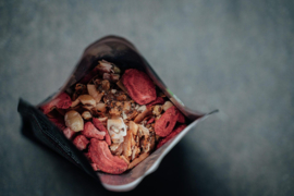 Keto granola met kokos & aardbeien Powerlogy 350g