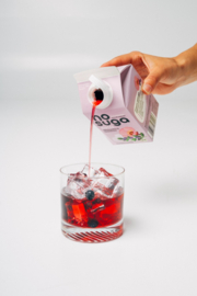 Suikervrije ice tea hibiscusbloem & bosbes
