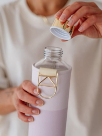 Glazen fles met cover lila