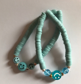licht blauwe heishi armband 16 cm