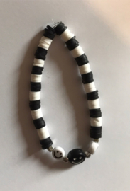 zwarte heishi armband 16 cm