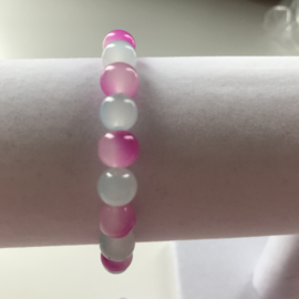 roze glaskralen armband  17 cm